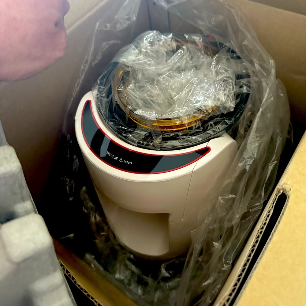 New royal prestige juicer cash price 1300 , you get them for only 850